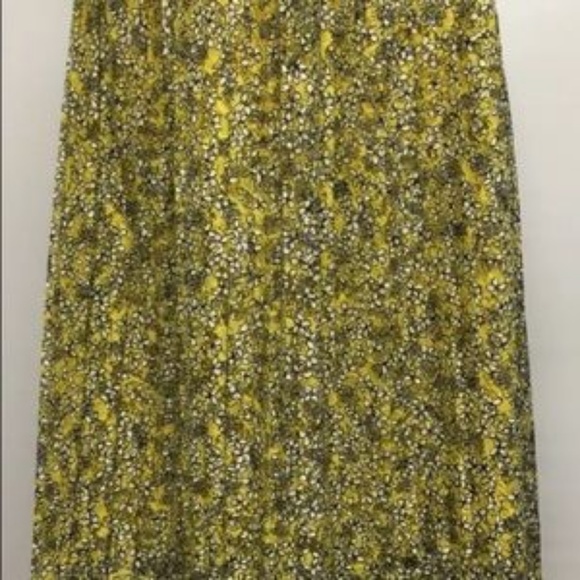 Who What Wear Floral EyeletLace Overlay Skirt NWOT - Picture 5 of 6